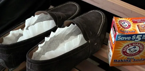 Terapkan 5 Trik Jitu Ini untuk Bersihkan Sepatu dan Cegah Bau Kaki yang Mengganggu. Jangan Tunggu Muncul Aroma Terasi Dulu 8