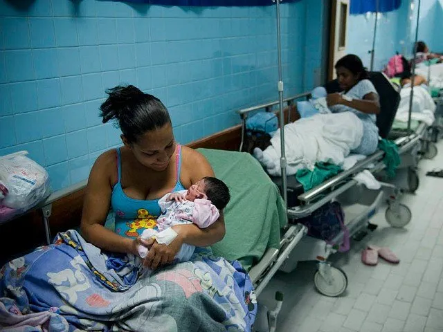 9+ Potret Penderitaan Wanita Hamil di Venezuela. Banyak yang Sampai Harus Melahirkan di Jalanan Lo! 16
