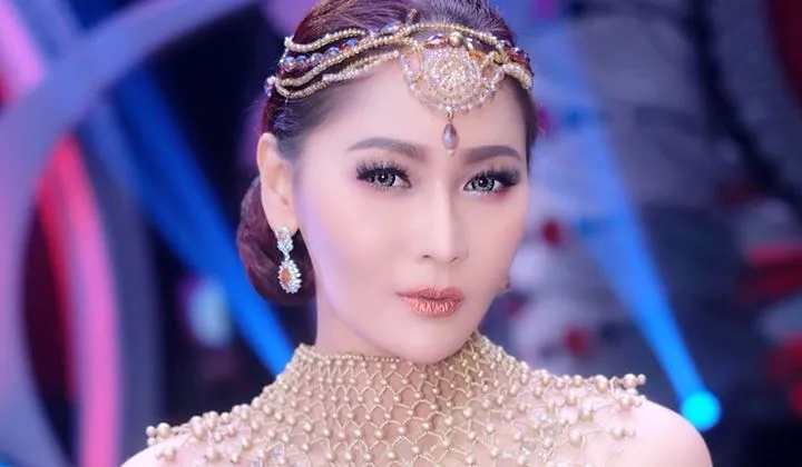 Bullying Nggak Bikin Prestasi Merosot, 10 Artis ini Justru Berhasil