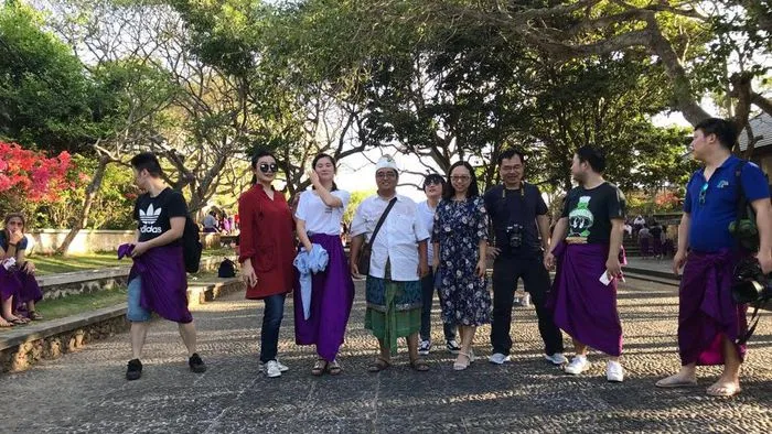 Bali Diobral Murah Kepada Turis China. Paket Trip 5 Hari 4 Malam Termasuk Pesawat Cuma 2 Juta Doang! 6