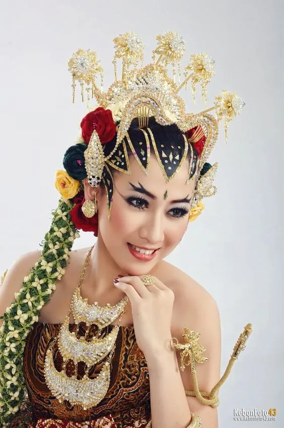 Trivia Bunga Melati, si Puspa Bangsa yang Dikenal Sebagai Aksesori Wajib Pengantin Tradisional Indonesia 16