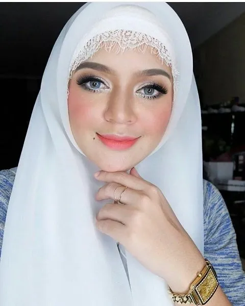 10 Ide Variasi Hijab Brokat Ciamik Buat Kondangan. Manisnya~ 20