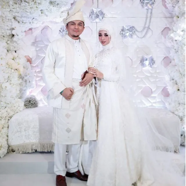 Punya Banyak Mantan, 6 Artis Ini Akhirnya Nikah Juga. Bukti Kalau Hati Berlabuhnya Ke Satu Orang 11