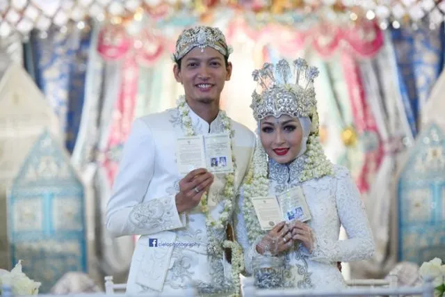Bedanya Pernikahan Agama dan Pernikahan Sipil. Bisa Nggak Sih, Tercatat di Salah Satu Saja? 9