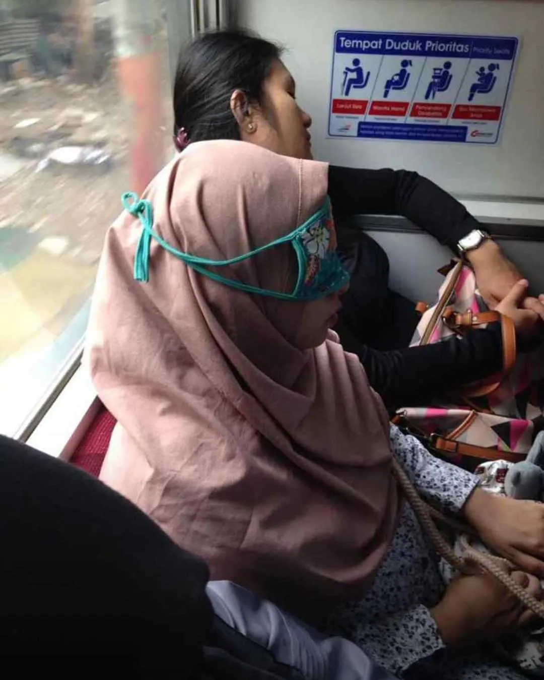 Meski Konyol, 10 Tips Darurat ini Cukup Berfaedah lo. Ilmu Pertahanan Diri yang Sungguh Hakiki~ 19