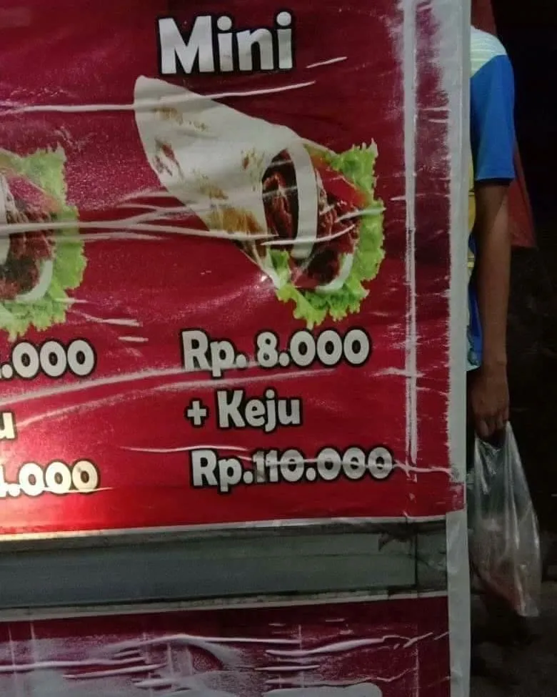 Bukannya Kasih Petunjuk, 17 Spanduk dan Tulisan ini Malah Bikin yang Baca Kebingungan. Ngelawak nih~ 24