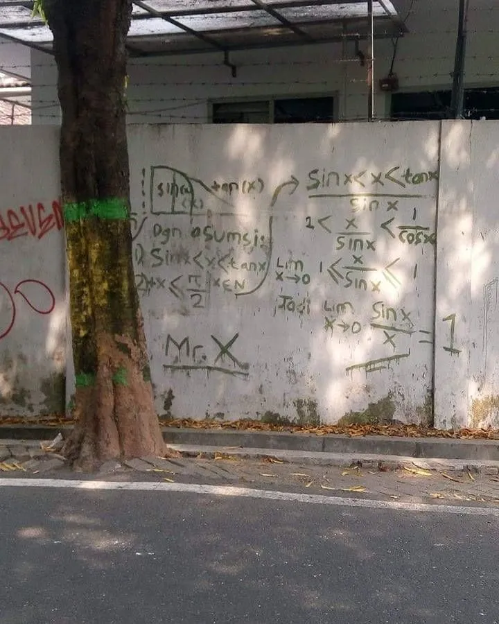 Bukannya Kasih Petunjuk, 17 Spanduk dan Tulisan ini Malah Bikin yang Baca Kebingungan. Ngelawak nih~ 27