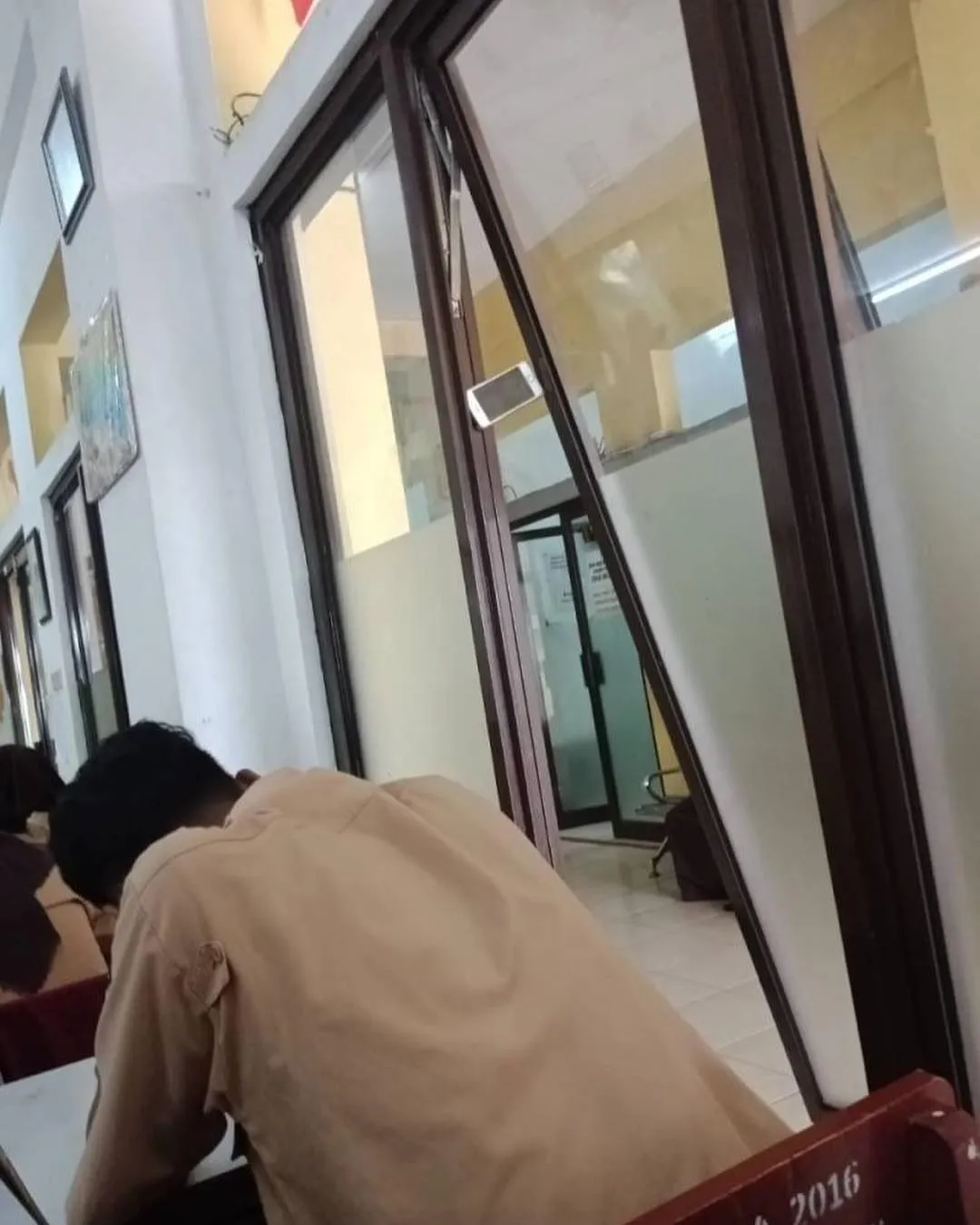 Meski Konyol, 10 Tips Darurat ini Cukup Berfaedah lo. Ilmu Pertahanan Diri yang Sungguh Hakiki~ 17