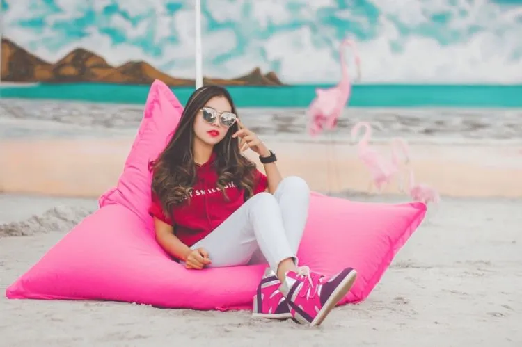 Ada Pantai di Tengah Kota di Wahana 'This Is Me', Surganya Pecinta Selfie di Bandung. Keren Banget Nih! 11