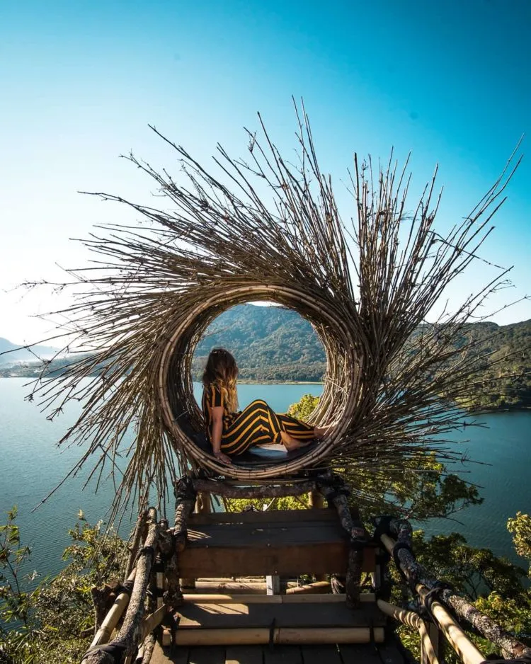 Wanagiri Hidden Hill, Destinasi Kekinian untuk Liburan Awal Tahun di Bali. Cocok Nih Buat Pecinta Selfie! 4