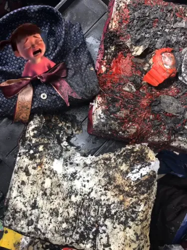Ikatan Cinta Mereka Diuji, Rumah Pasangan Ini Hangus Terbakar Menjelang Resepsi Pernikahan 5
