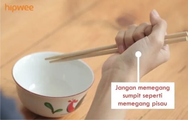 10 Etika Pakai Sumpit yang Berlaku di Jepang. Ternyata Banyak Banget Aturannya Lo 18