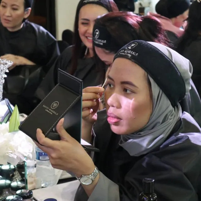 4 Tips Perawatan Wajah Demi Kulit Sehat dan Tetap Cantik dari Savvy Minerals by Young Living 5