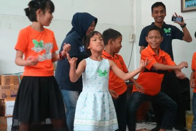 Berbagi Lewat Share & Care, Kejora Ventures Galang Box of Dream untuk Panti Asuhan 13
