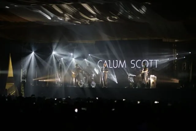 Hangat dan Romantis dari Calum Scott Lewat Konser