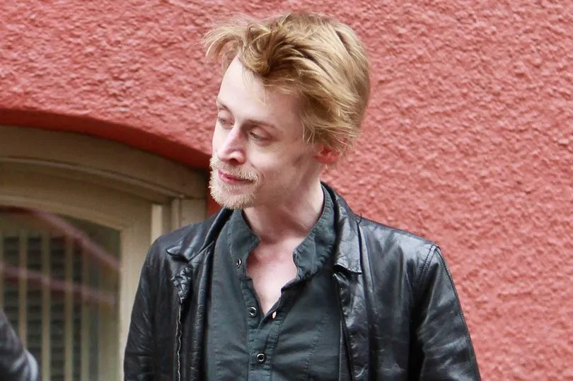 Meski Cuma Semenit, Film Home Alone Versi Dewasa ini Berhasil Menjawab Rasa Penasaran Publik 4