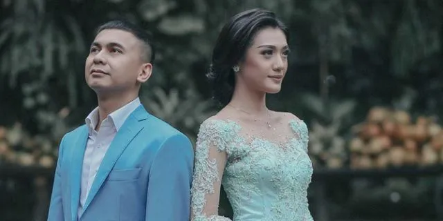 9 Kisah Cinta Paling Baper Sepanjang 2018 Ini Bukti Kalau Cinta Selalu Punya Manis Pahitnya Sendiri 14