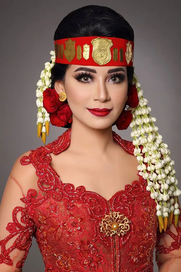 Trivia Bunga Melati, si Puspa Bangsa yang Dikenal Sebagai Aksesori Wajib Pengantin Tradisional Indonesia 12