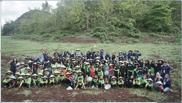 Salut! Prodi Ilmu Komunikasi Strategis UNY 2016 Menanam 2000 Pohon untuk Gunung Kidul 1