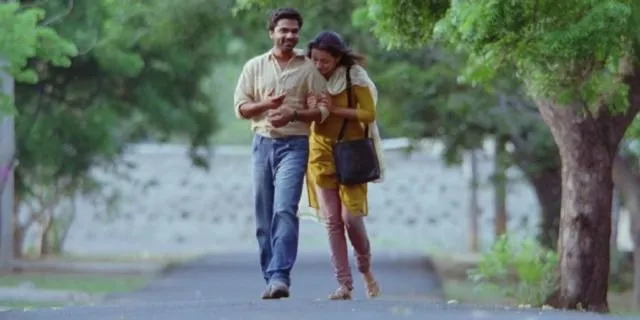 12 Scene Romantis Ala India yang Nggak Kalah Bikin
