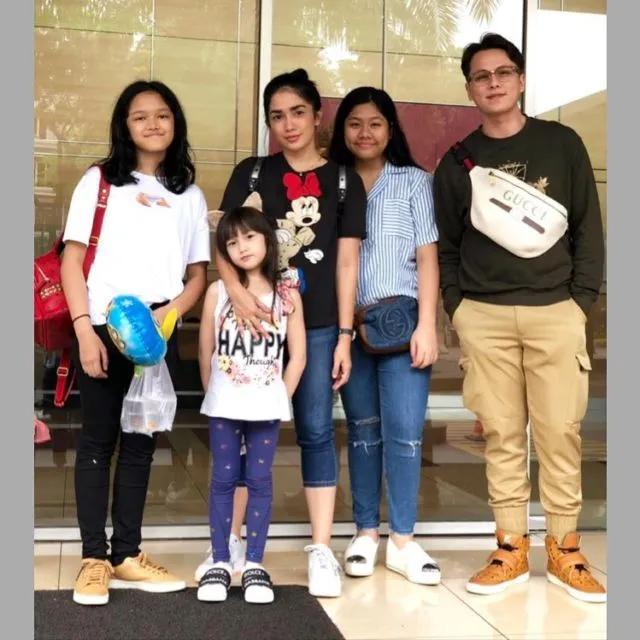 Ussy Sulistiawaty Jujur Sama Anak Soal Kasus Perundungan Mereka. Kelas Sih Cara Mendidiknya! 4