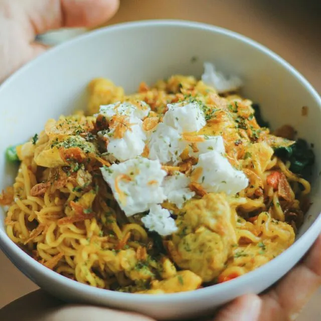 5 Olahan Mie Telur untuk Lauk Sehari-hari. Gampang, Semua Bisa Masak! 8 olahan mie telur