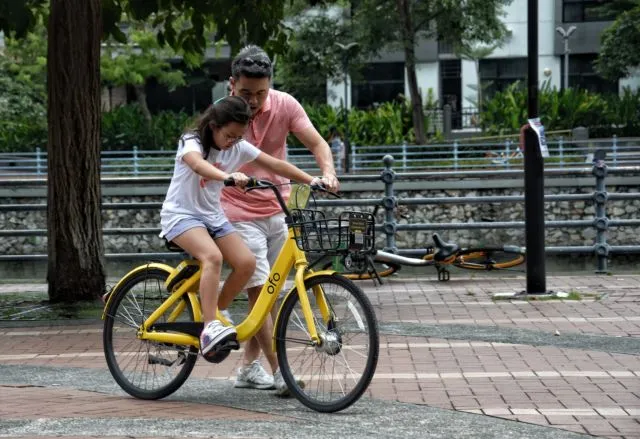 Saat Jarak Membelenggu, 6 Hal Kecil Tentang Ayah Ini Selalu Bikin Kamu Rindu 7