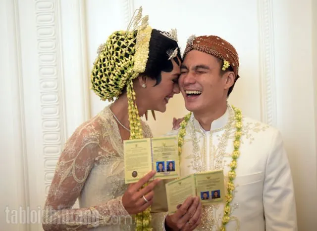 Punya Banyak Mantan, 6 Artis Ini Akhirnya Nikah Juga. Bukti Kalau Hati Berlabuhnya Ke Satu Orang 7