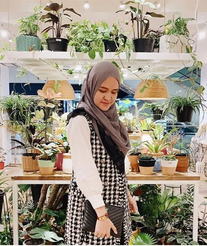10 Ide Variasi Hijab Brokat Ciamik Buat Kondangan. Manisnya~ 19