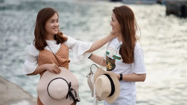 Kamu yang Punya Kakak Perempuan dalam Keluarga Berpotensi Lebih Bahagia. Menurut Penelitian Nih~ 12