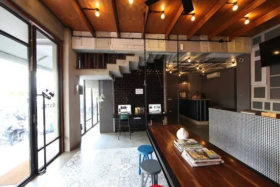 Rekomendasi Hostel Murah di Seminyak, Bali dengan Kolam Renang. Harganya Cuma 100 ribuan Lho! 11