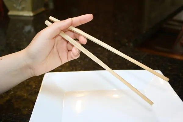 Sekilas Hampir Sama, Ini Bedanya Sumpit Jepang, Korea, dan Cina. Kamu Sering Pakai yang Mana? 6