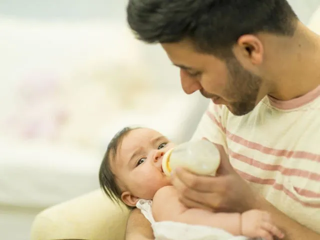 7 Alasan Mulia di Balik Ibu yang Rutin Memompa ASI-nya. Jangan Judge Mereka! 12
