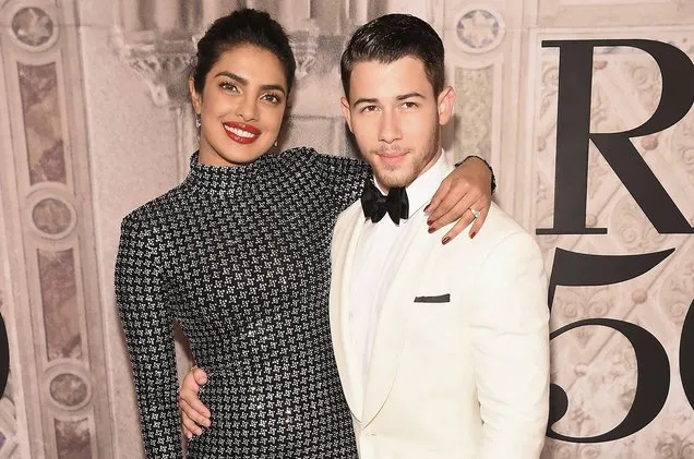 Meski Beda Usia, Ini 6 Pelajaran yang Bisa Kamu Petik dari Hubungan Nick Jonas dan Priyanka Chopra 9