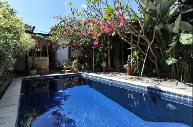 Rekomendasi Hostel Murah di Seminyak, Bali dengan Kolam Renang. Harganya Cuma 100 ribuan Lho! 8