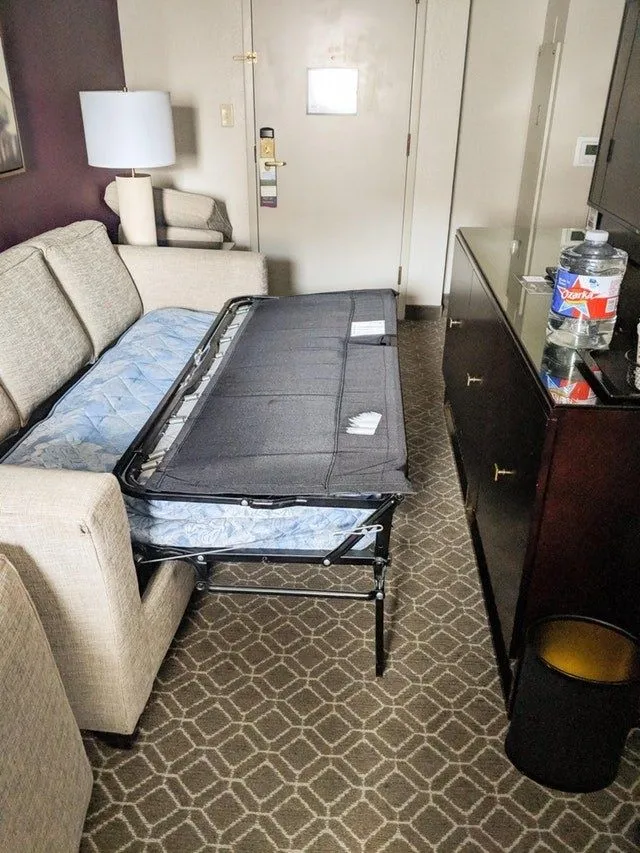 12 Desain Kamar Hotel Ini Bikin Ngelus Dada. Nggak Kebayang Gimana Rasanya Menginap di Sana :( 16