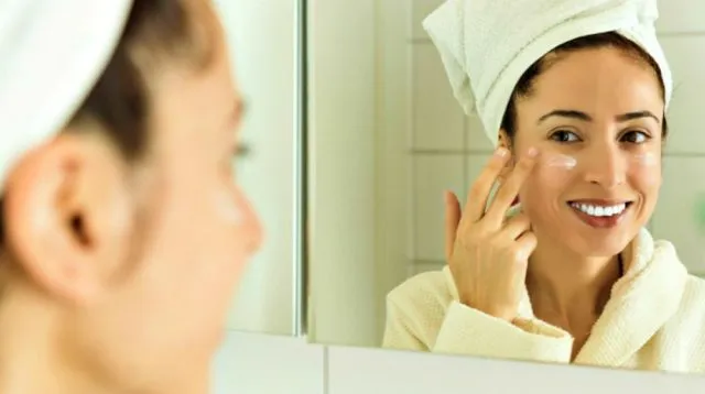 8 Tips Makeup Simpel Tapi Tetap Menawan Ala Bridesmaid. Nggak Perlu Medok, Apalagi Sampai Ngalahin Pengantin 10