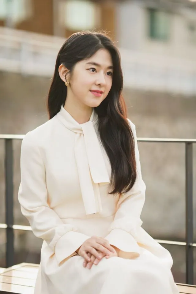 10+ K-Pop Idol Ini Lahir di Tahun 1994. Siapa Nih yang Punya Wajah