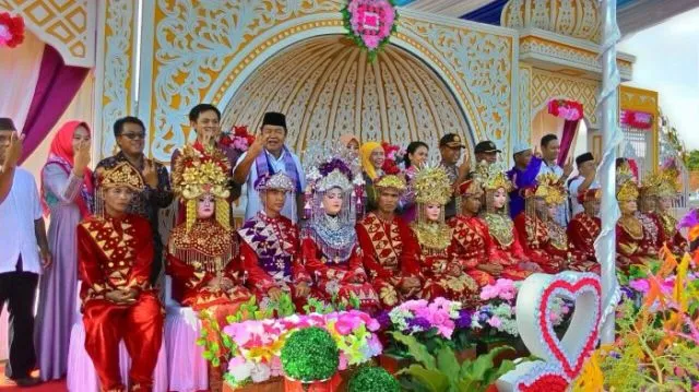 Nikah Massal Nggak Cuma Tradisi Tapi Juga Jadi Solusi. Seperti di DKI Jakarta pas Malam Tahun Baru Ini 6
