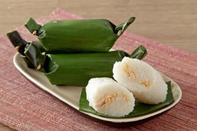 11 Macam Bungkusan Daun Pisang Tradisional Asli Indonesia. Familier? 13 bungkusan daun pisang