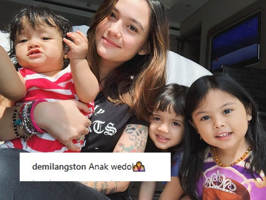 Kumpulan Foto Demi Langston, Bule Jawa Beranak 3 Tapi Masih Seperti Gadis! 17