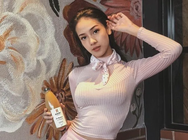 Deretan 10 #RichKidsofInstagram Indonesia yang Nggak Perlu Mikir Panjang buat Beli ini-itu. Mantap~ 15
