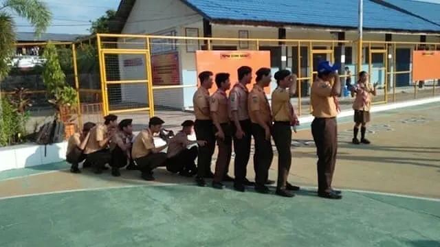 16 Adegan Absurd yang Hanya Ditemui di Kelas. Jadi Teringat Masa Nakal-Nakal Pas Masih Sekolah nih! 17