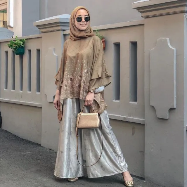 Daripada Bingung Pakai Apa Saat Ke Nikahan, Mendingan Simak 12 OOTD Kondangan Sesuai Zodiak Ini 20