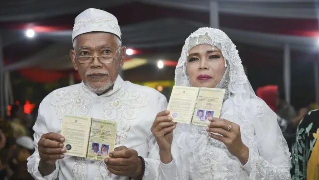 Nikah Massal Nggak Cuma Tradisi Tapi Juga Jadi Solusi. Seperti di DKI Jakarta pas Malam Tahun Baru Ini 8