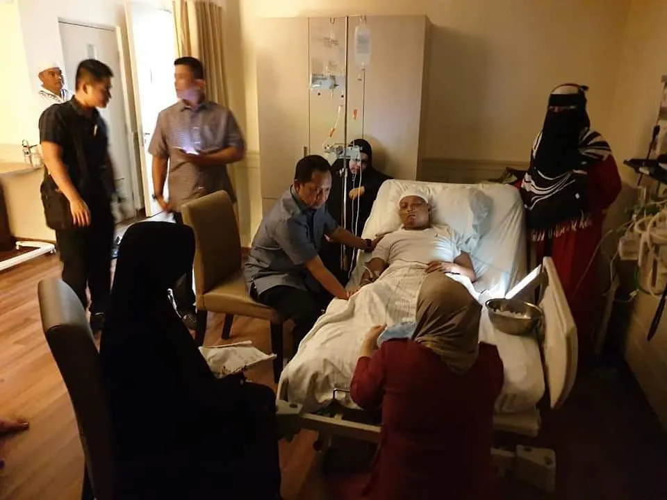 Bukannya Mendoakan, Warganet Justru Berkomentar Miring Saat Ustad Arifin Ilham Dirawat. Duh! 3