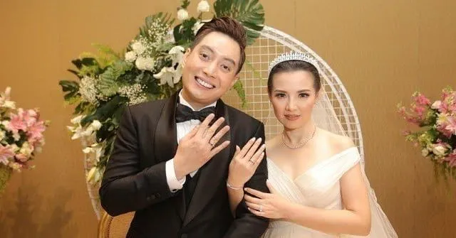 9+ Potret Pernikahan Romantis Edric Tjandra-Vanny. Hipwee Jatuh Cinta dengan Makeupnya! 15