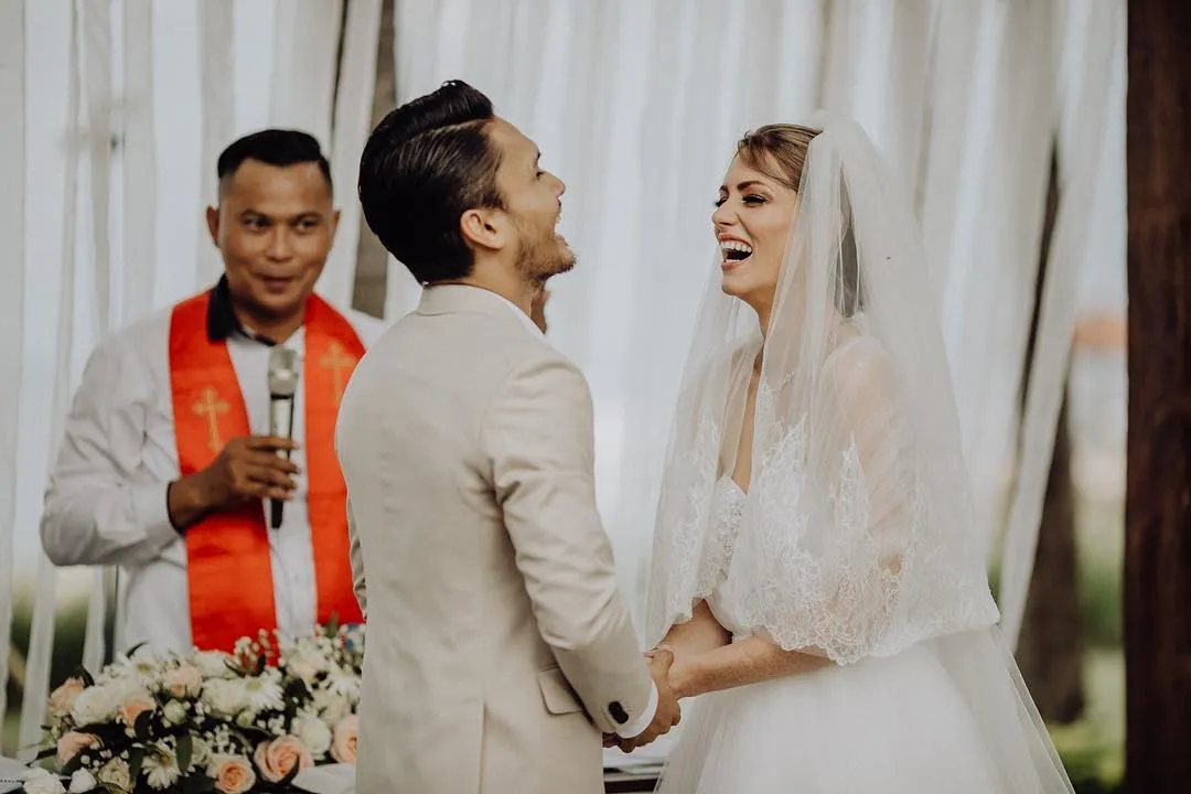 Resmi Menikah, Begini Momen Sukacita Randy Pangalila dan Chelsey Frank. Nggak Perlu Nunggu Lama! 21