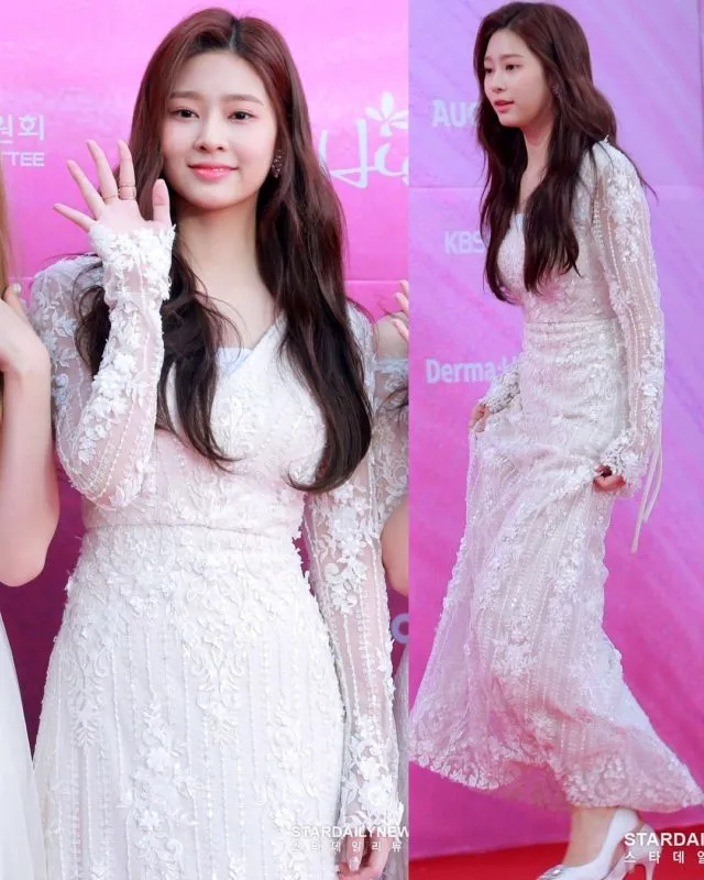 8 Inspirasi Dress Putih dari Seleb K-Pop di Ajang Seoul Music Awards 2019. Mana yang Paling Menarik? 15