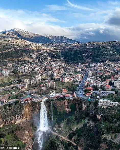 13 Foto Keindahan Negara Lebanon yang Mengagumkan. Nggak Nyangka Timur Tengah Sehijau Ini! 24